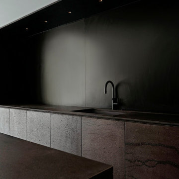 27 Broomhill Road **London, UK