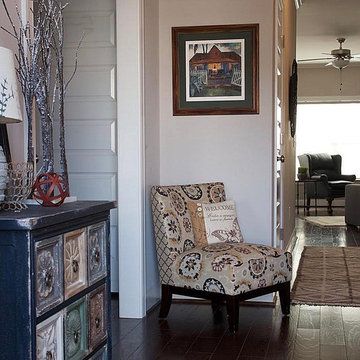 Staging Before & After | Hall and Living