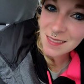 Jenn Lukers billede