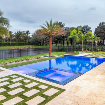 Custom Infinity Edge Pool and Spa in Davie, Florida