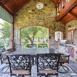 Traditional Rustic Residential Home - Landscaping Stones And Pavers