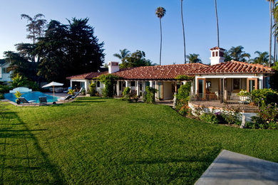 Example of a tuscan home design design in Orange County