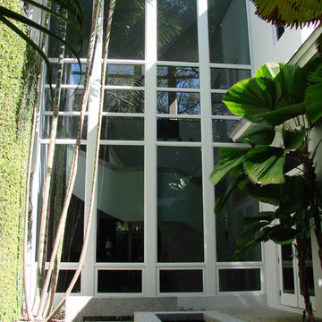 Contemporary Style in Coconut Grove