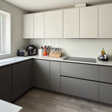 Beige & Grey Handleless Kitchen in St Albans