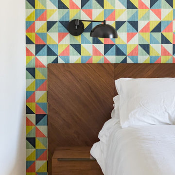 Old Vegas becomes Mid-century modern of today