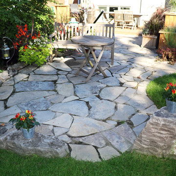 Blythwood Backyard Cottage Feeling