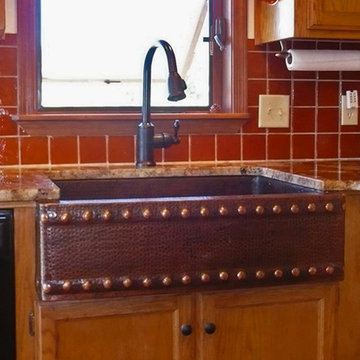 33" Hammered Copper Apron Front Single Basin Kitchen Sink w/ Barrel Strap Design
