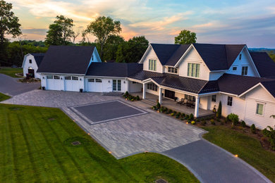 Cottage exterior home photo in New York