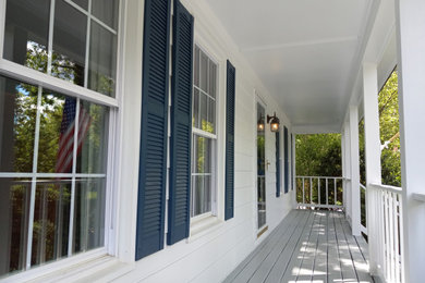 Example of a classic exterior home design in Richmond