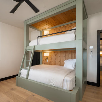 CUSTOM LUXURY BUNK BEDS