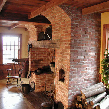 Historic Replica Colonial