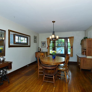 arts and crafts 1919 Prairie styled Craftsman in East Pittsburgh sold in 2016