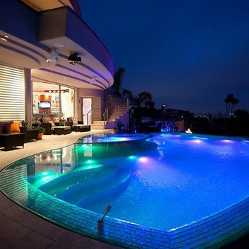 Aquamarine Glass Tiled Pool