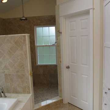 Langhorne Master Bath