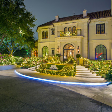 Christmas Light Grandeur