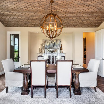 6115 N 38th Pl Custom Luxury Home