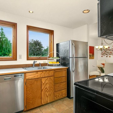 An Energized Queen Anne Condo