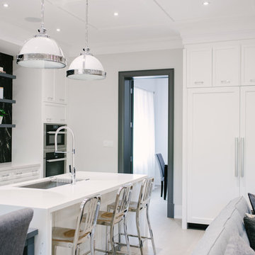 CLEAN AND CONTEMPORARY