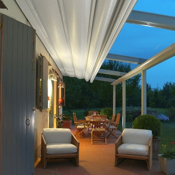 Outdoor Screen Shades: Manual & Motorized