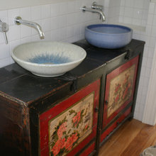 bathroom vanity
