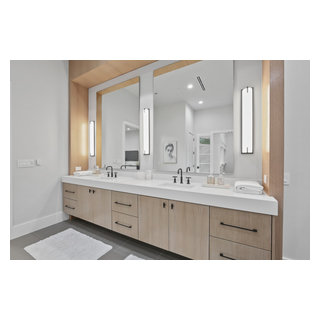 Burgundy - Master Bath - Modern - Bathroom - Dallas - by LDI Studio | Houzz