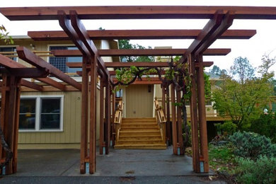 Entryway - contemporary entryway idea in San Francisco