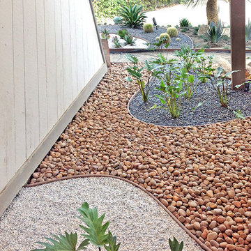 Gravel & Pebbles & River Rocks & Small Boulder