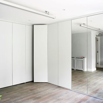 "L" shape wardrobe