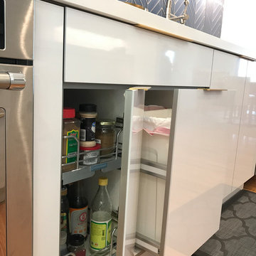 A minimalist kitchen with touch of gold
