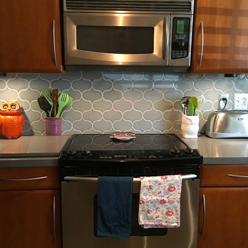 Modern Backsplash With Unique Pattern Designs GIve A Cozy Feel