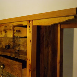 Pallet Island - Kitchen Islands And Kitchen Carts