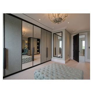 A closer look at Penthouse Apartment High End Media Closet