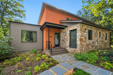 Home design - mid-century modern home design idea in DC Metro