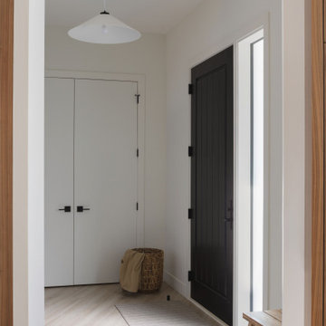 Lakeview Residence - Near New Rebuild