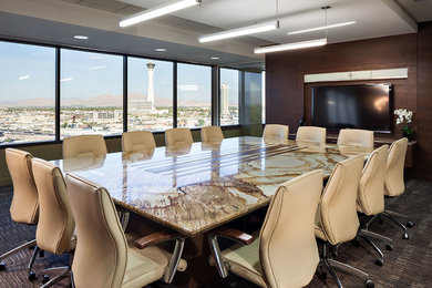 Home design - contemporary home design idea in Las Vegas