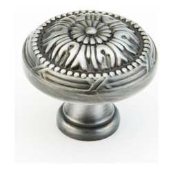 Schaub: Knobs and Pulls - Bouton de Meuble