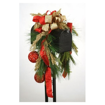 Outdoor Holiday Decor