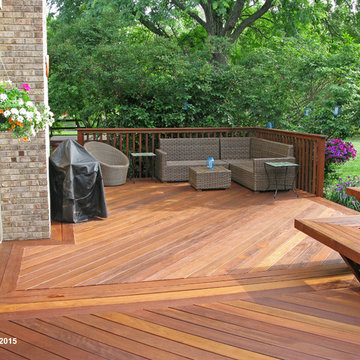 Beautiful Ipe Deck with attached Bench