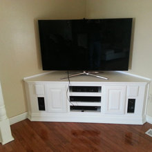 Corner TV