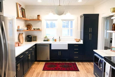Example of a kitchen design in Nashville