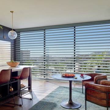 Hunter Douglas