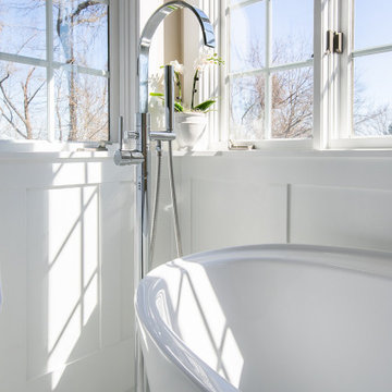 Grid Glass Arabascato Marble Bathroom