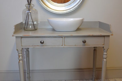 MID GREY WASH STAND WITH CERAMIC BASIN