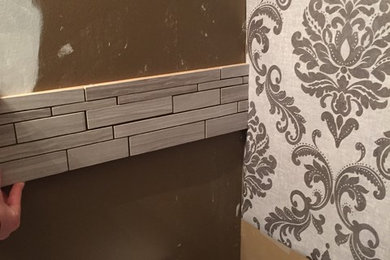 Powder Room Walls and Woodwork Makeover