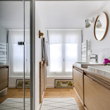 Cómo eliminar la inclinación de un baño abuhardillado