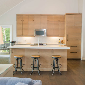 Kahshe Lake Waterfront Retreat
