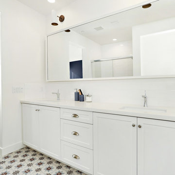 Warmington Residential: The Glen LA - Plan 2 Master Bathroom