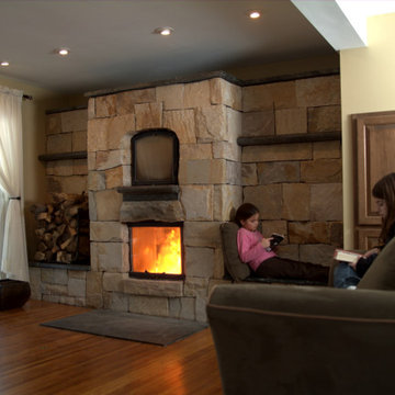 Natural Stone Tower and Battery Wall Masonry Heater with Benches/Oven