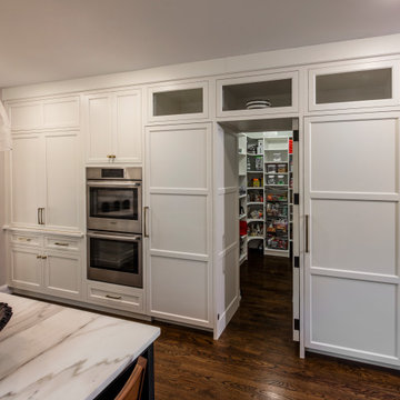 Functional Simplicity: A Modern Kitchen Space
