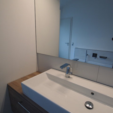 Badezimmermöbel Eiche Dekor mit Synchronpore